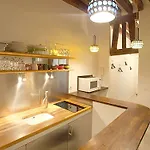 Apartments Paris Centre - At Home Hotel Bretagne