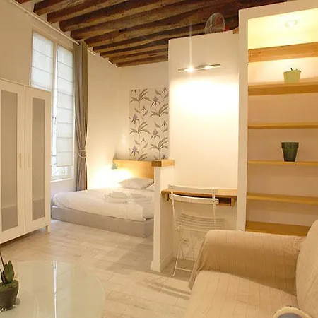 Apartment Apartments Paris Centre - At Home Hotel Bretagne *